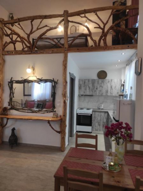 Orange Garden Loft